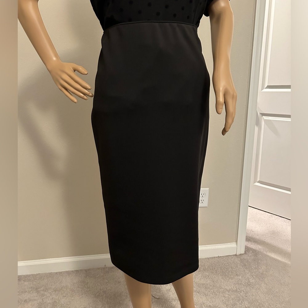Stretch skirt.